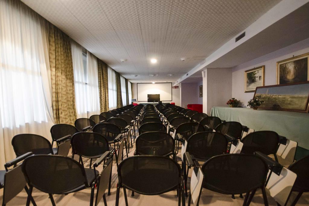 Grand Hotel Helios Tarquinia Luaran gambar